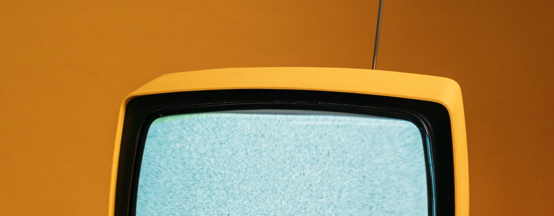 pexels-koolshooters-6976094